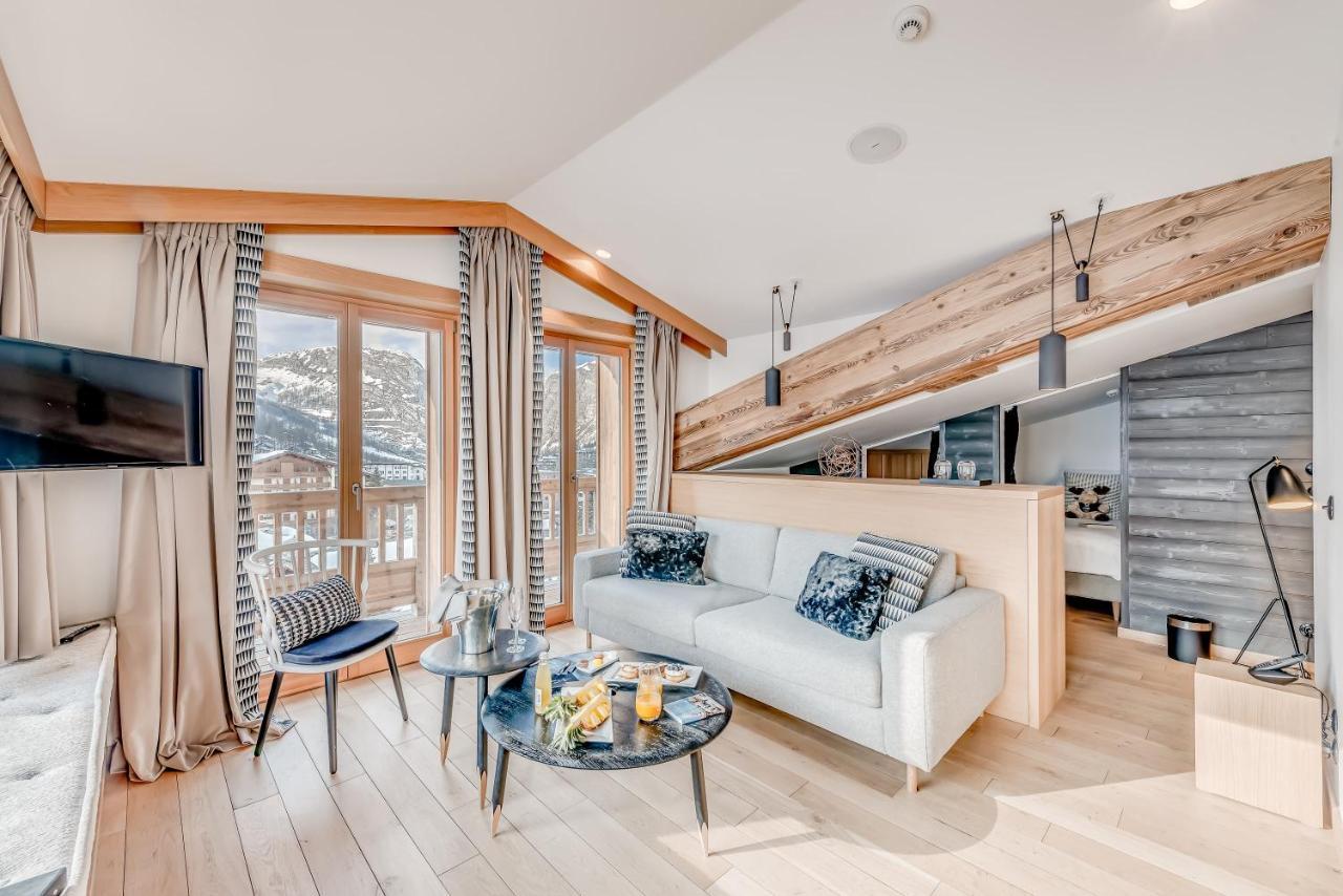 Le Yule Hotel & Spa Val-dʼIsère エクステリア 写真