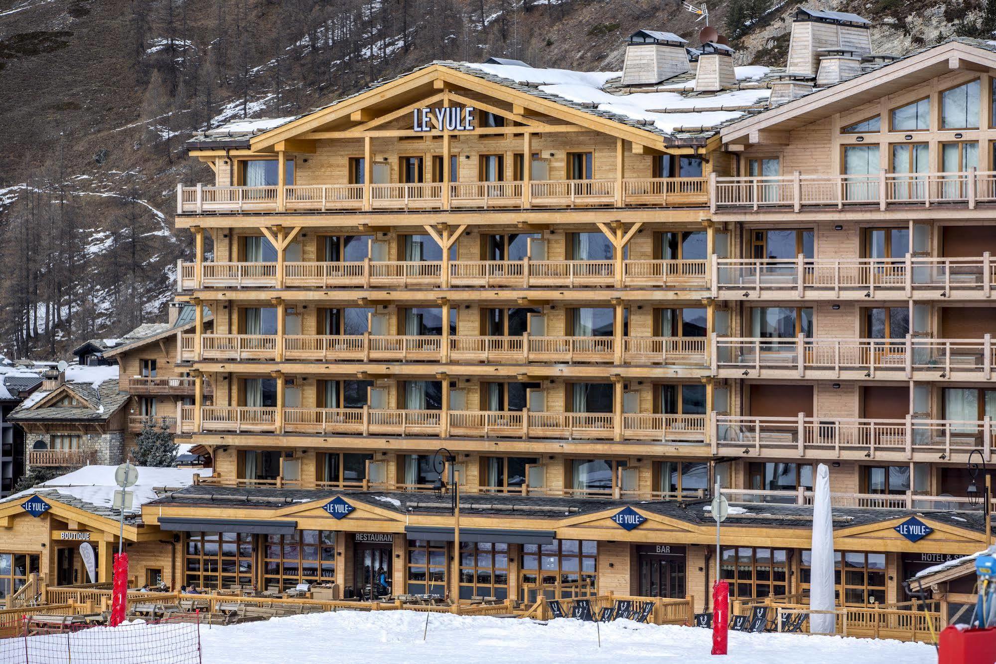 Le Yule Hotel & Spa Val-dʼIsère エクステリア 写真